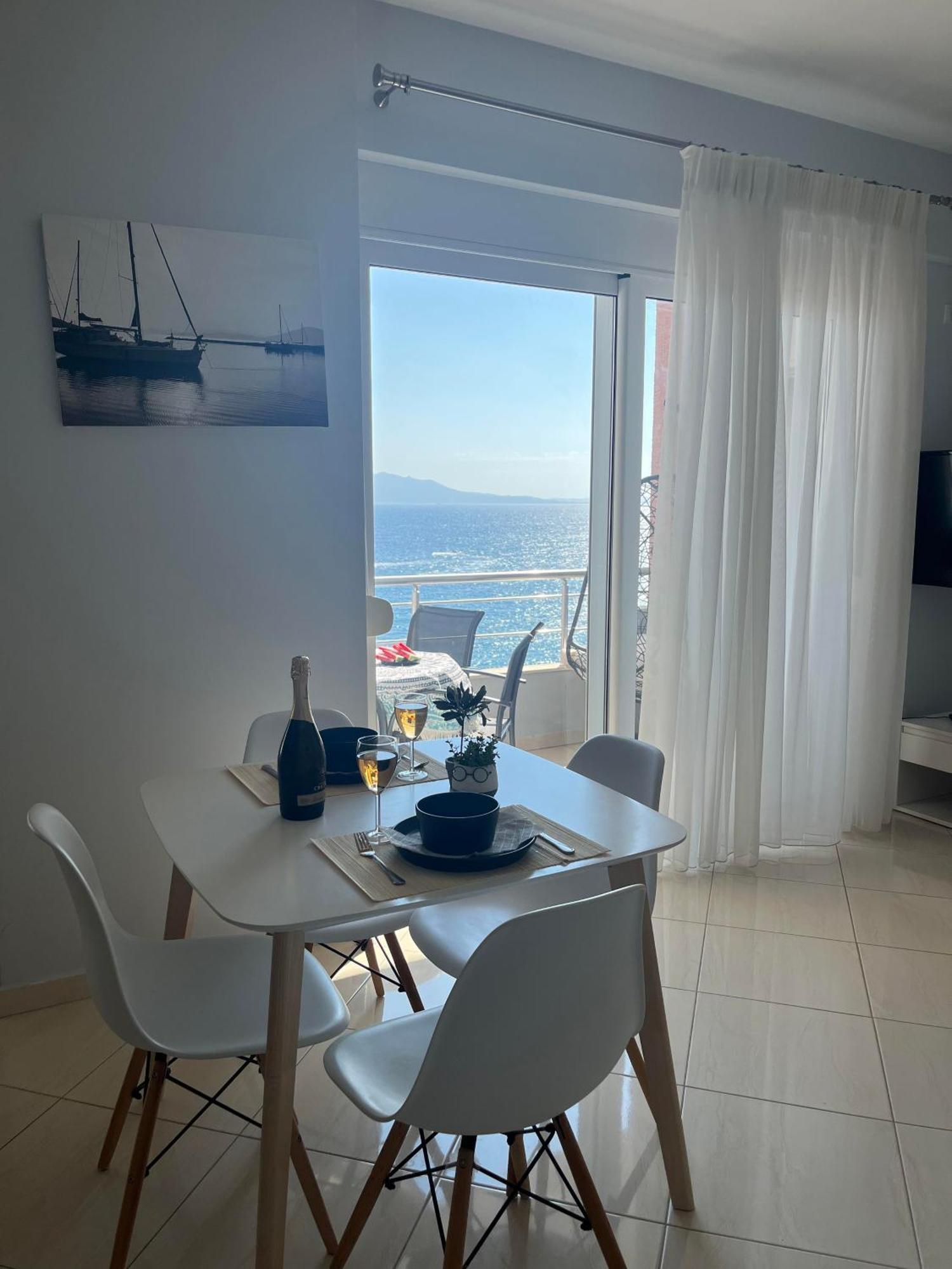 Sunflower Sea View Apartament Saranda